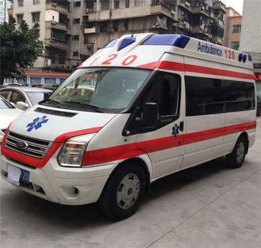 康定专业救护车出租,您身边的生命守护者